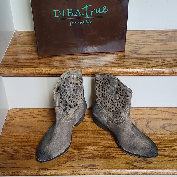 DIBA.TRUE SZ 8 TAN/BLACK Distressed Look - Picture 2 of 13